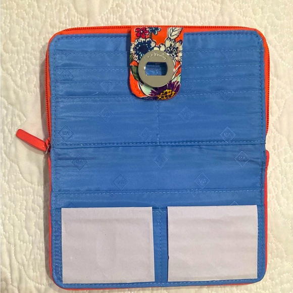 NEW Vera Bradley Wallet/Cluch -peach floral - Picture 2 of 5